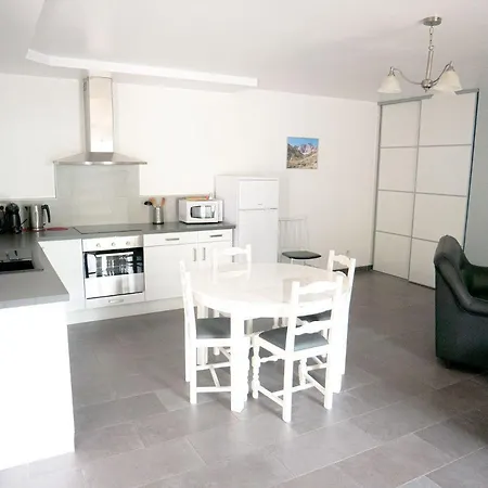 En So De Bourdet Villa *